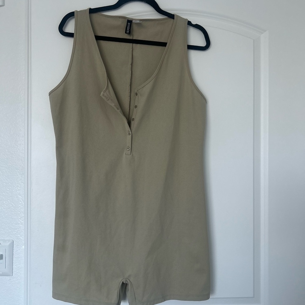 H&M Taupe Sleeveless Bodycon Romber